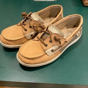 Kids boat shoes